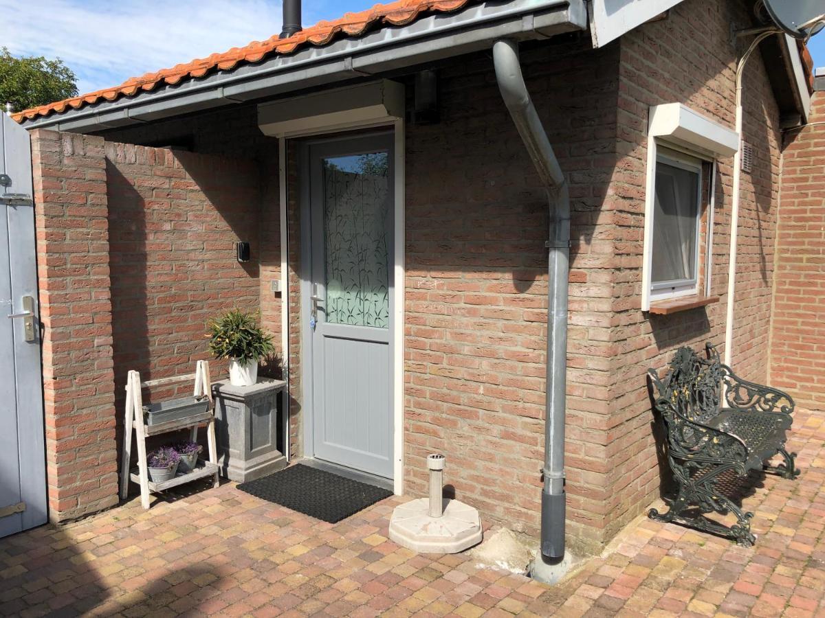 Bed and Breakfast Slapen Bij De Zeeuwse Lala IJzendijke Zewnętrze zdjęcie